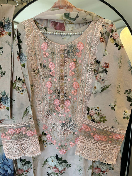 Blush Bloom Floral Lawn 3-Piece Suit with Printed Dupatta