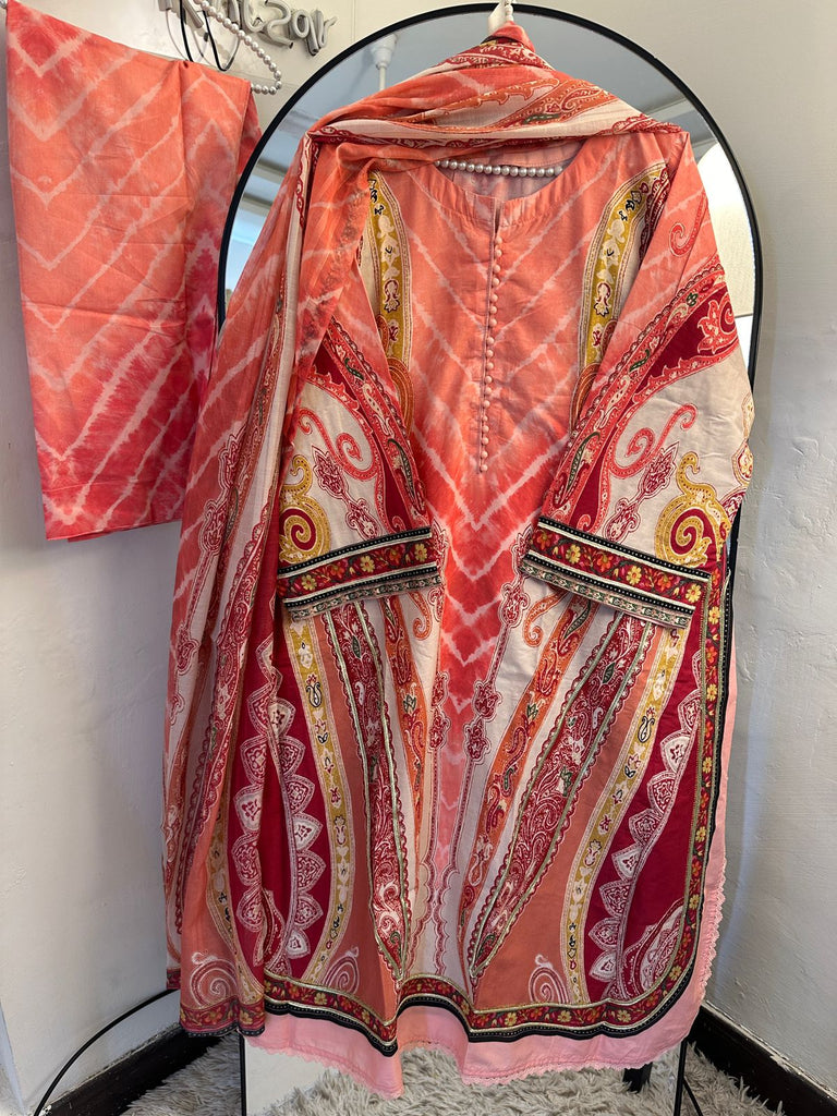 Luxury powderFloral 3-Piece Lawn Suit with Black Button Detailing & Printed Dupatta