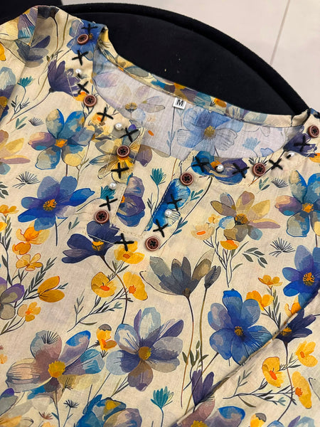 Vibrant Blooms: 2-Piece Printed Lawn Suit (Kurta & Trousers)
