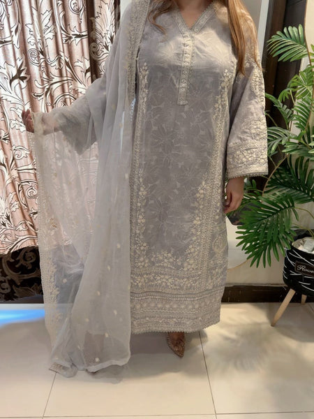Elegant Grey Embroidered Lawn 3 Piece Suit with Khadi Net Dupatta
