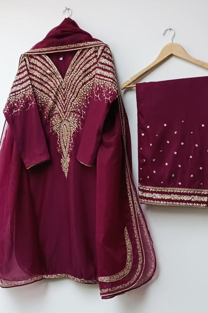 Crimson Majesty – Raw Silk 3Pc with Tilla Detailing