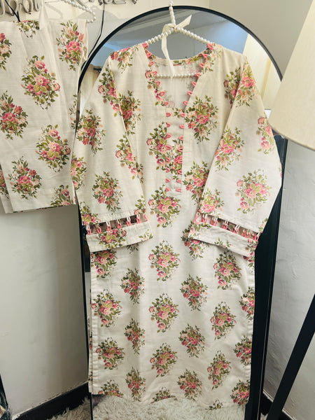 Elegant Floral Printed Two-Piece – Soft khadar Fabric