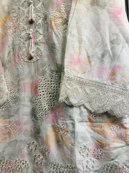 Luxury Floral Lawn 3Piece Suit – Embroidered Chikankari Style (Summer Edition)