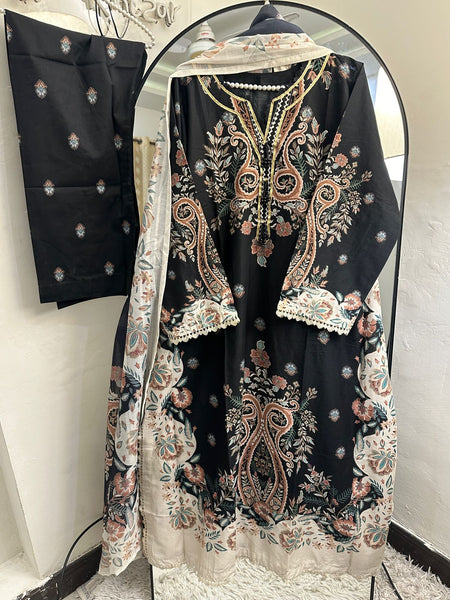Black Ethnic Charm – Designer 3-Piece Lawn Suit with Contrast Dupatta