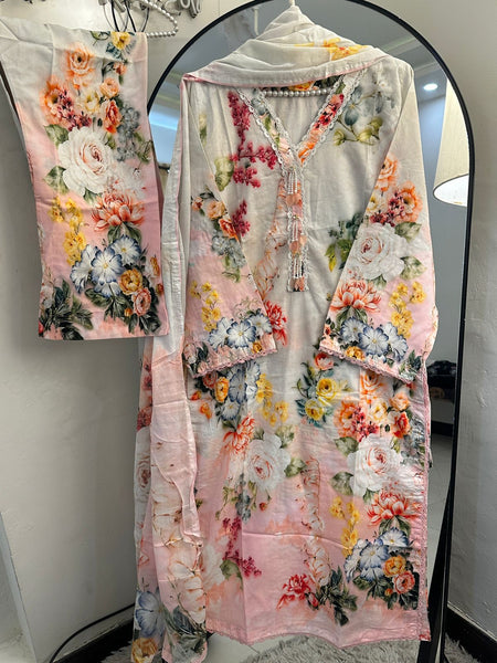 Blossom Grace Lawn 3-Piece with Lawn Dupatta – Lace & Pearl Detail