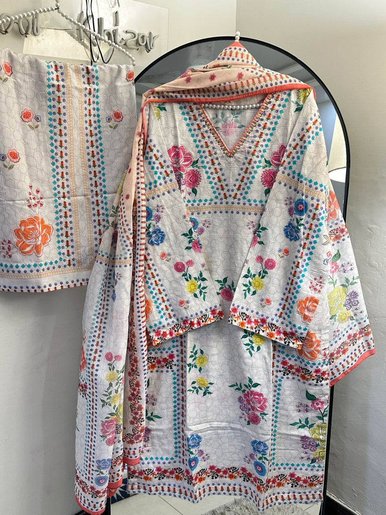 Floral Elegance V-Neck Handwork Lawn – 3 Piece Suit