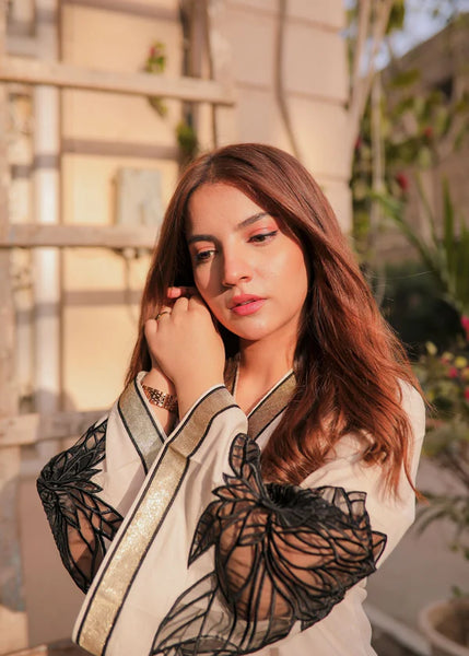 Elegant Black & White 2 Piece Lawn Suit – Embroidered Patch with V-Neck Lace