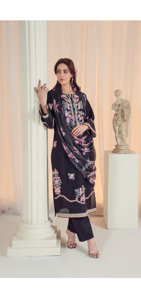 Midnight Floral Elegance – 3 Piece Embroidered Suit