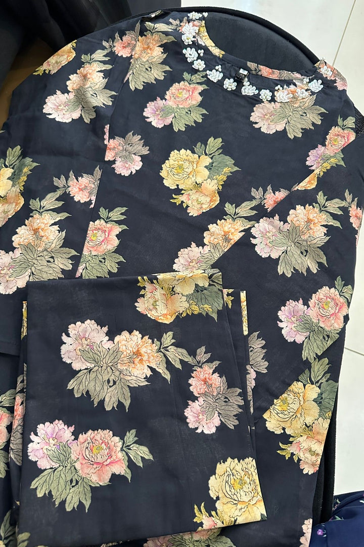 Midnight Bloom Floral 2-Piece Suit – Soft Printed Fabric
