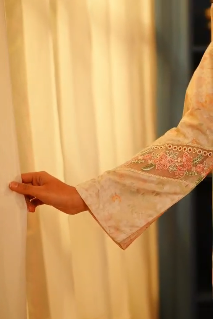 Ivory Floral Embroidered Kurta Set with Printed Silk Chiffon Dupatta