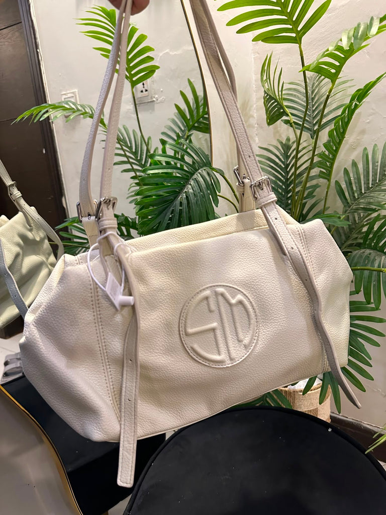 Classic Soft Leather Shoulder Tote Bag – Premium Women’s Everyday Handbag (Black & Ivory)