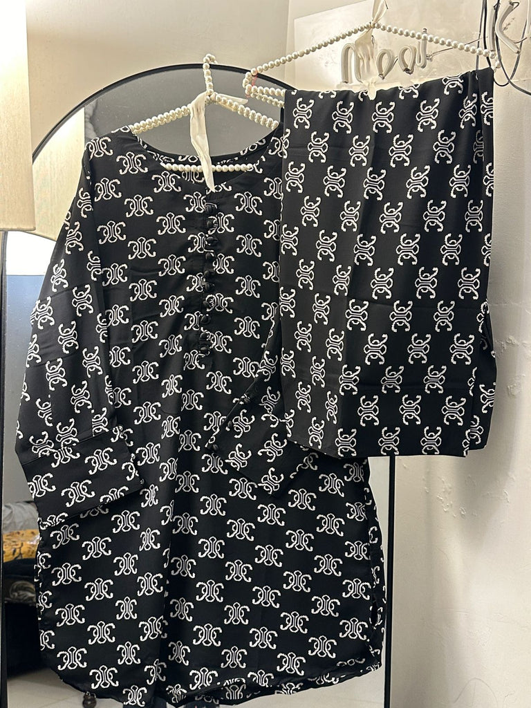 Black & White Georgette Printed 2-Piece Set – Kurti with Trouser