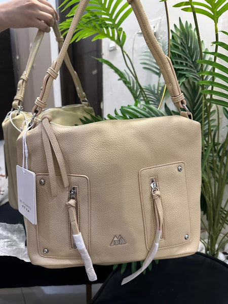 Elegant Textured Shoulder Handbag – Beige
