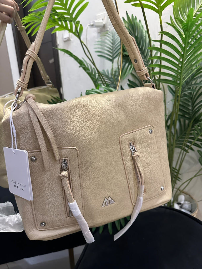 Elegant Textured Shoulder Handbag – Beige