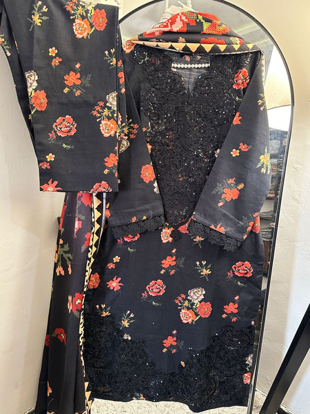 Title: Midnight Bloom – Black Floral Embroidered 3-Piece Set