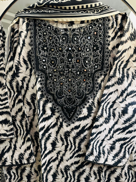 Black & White Embroidered Zebra Print 3-Piece