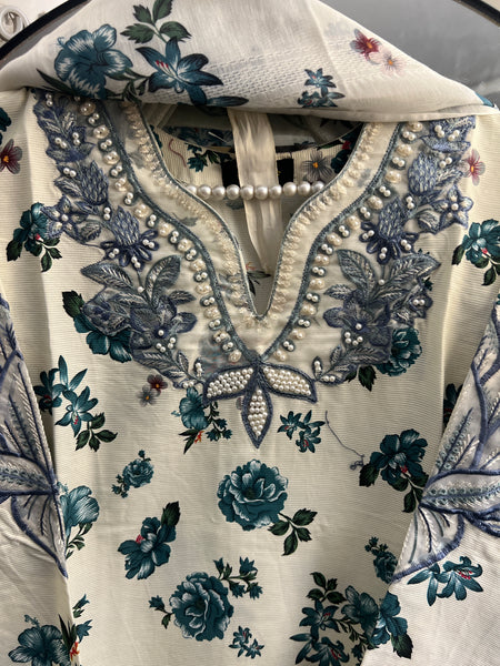 Blue Leaf Embroidered 3-Piece Khaddar Set