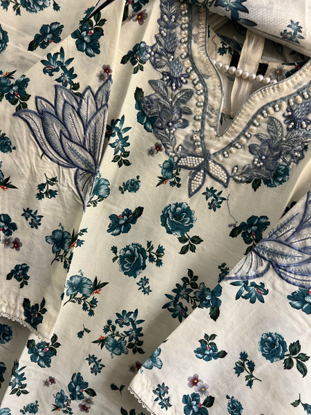 Blue Leaf Embroidered 3-Piece Khaddar Set