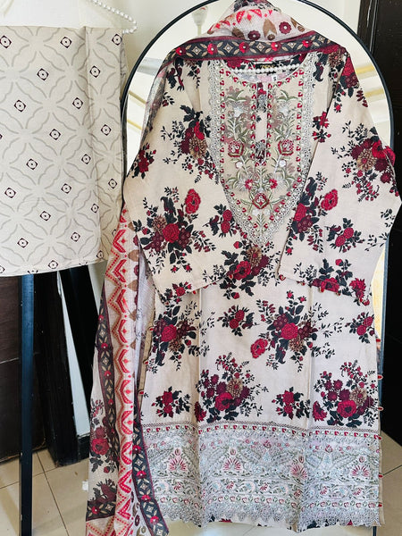 Rosy Grace – Floral 3 Piece Winter Ensemble