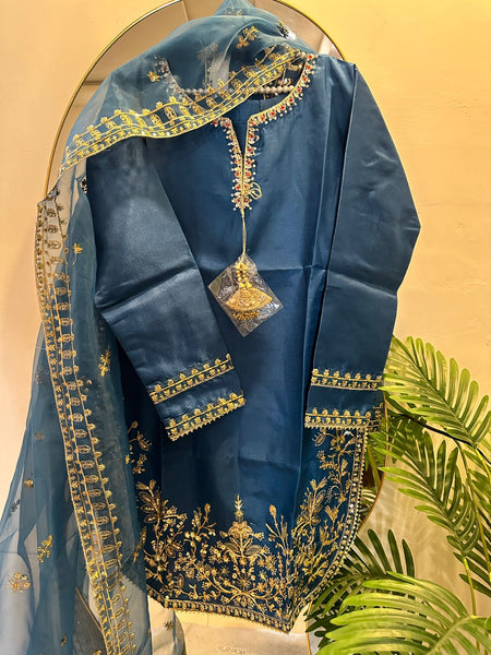 ✨ zinc Handcrafted 3-Piece Ensemble ✨