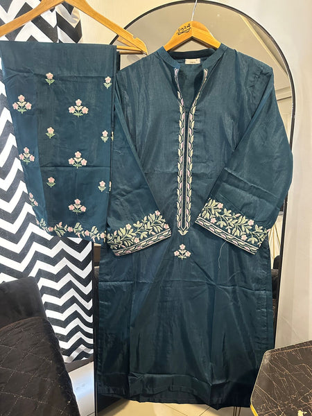 2-Piece Raw Silk Suit – Elegant Floral Embroidery
