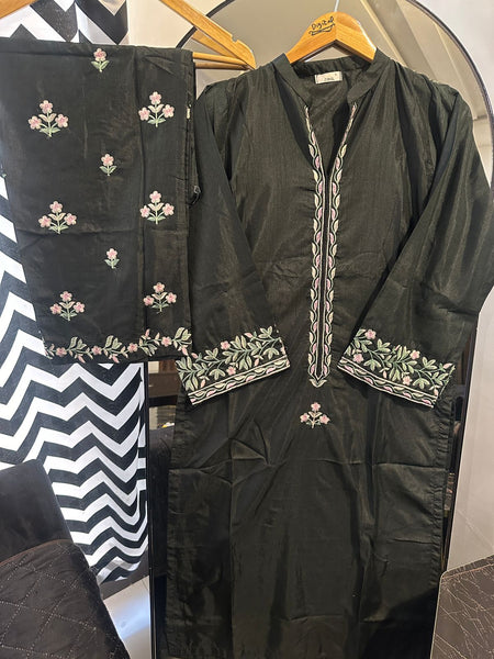 2-Piece Raw Silk Suit – Elegant Floral Embroidery