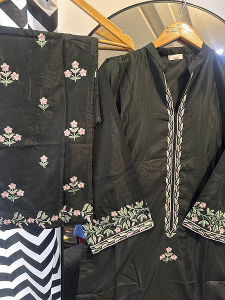 2-Piece Raw Silk Suit – Elegant Floral Embroidery