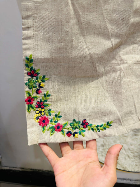 Floral Threadwork Beige karandi             2-Piece Set winter