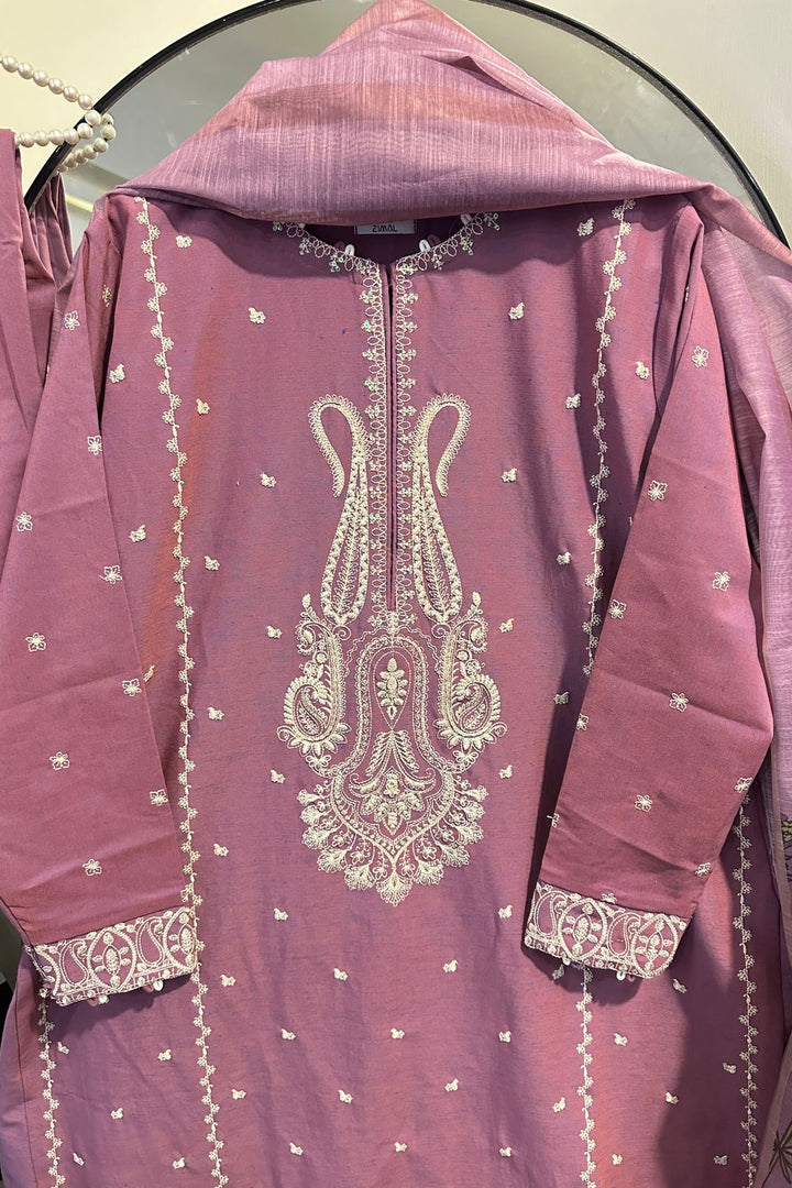 Grewia Elegance – White Embroidered 3Pc Outfit