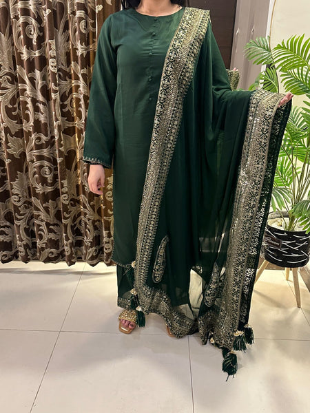 Emerald Grace – Premium 3 Piece Embroidered Suit with Heavy Border chiffon Dupatta